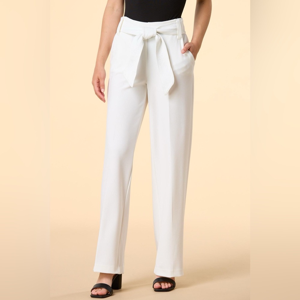 NWT‎ Belted White Wide Leg Pant Pull On Women’s Size Medium